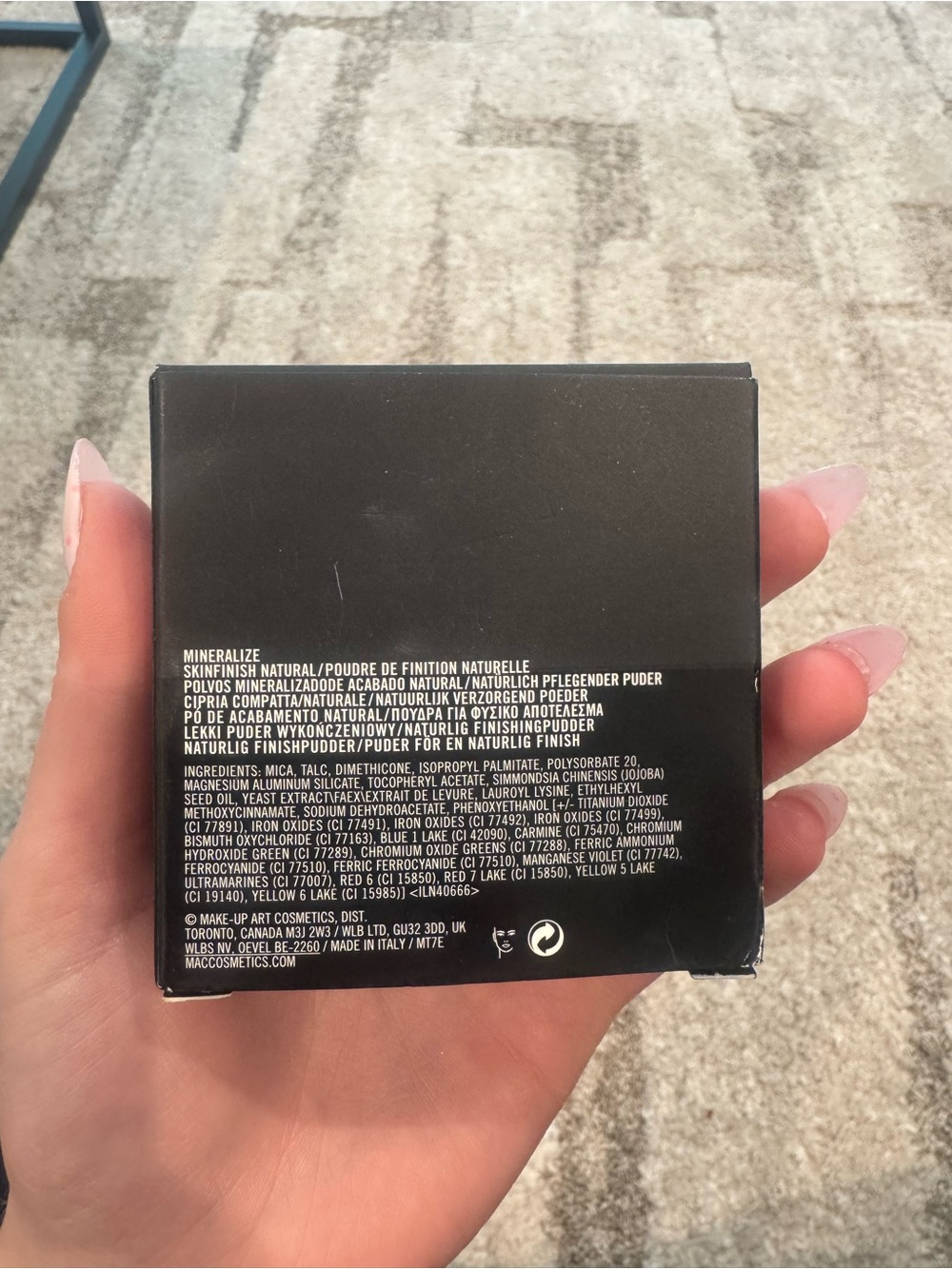 NWT- MAC pressed powder - Picture 2 of 5